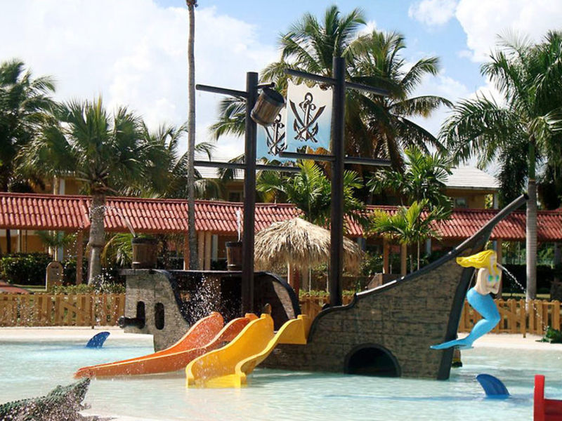 Grand Palladium Complex