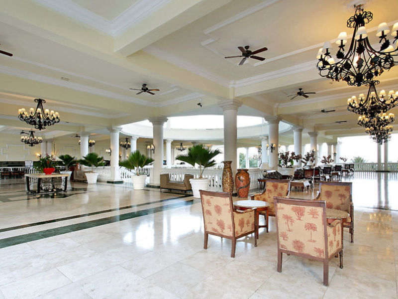 Grand Palladium Lady Hamilton