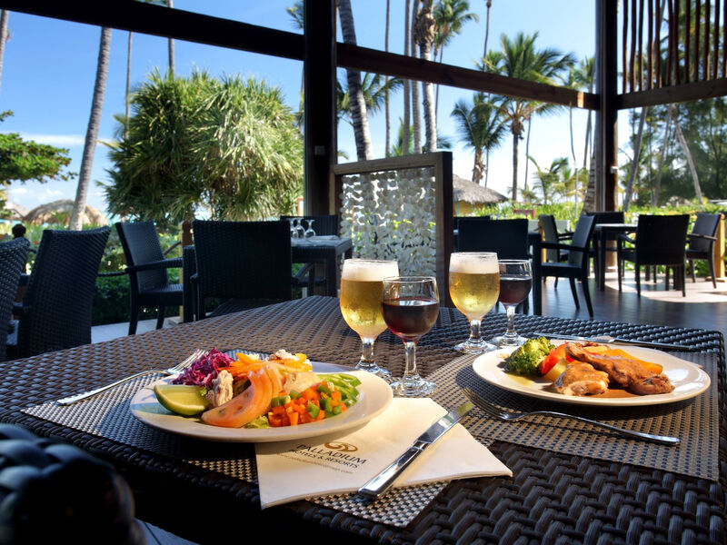 Grand Palladium Palace Resort Spa &Amp; Casino