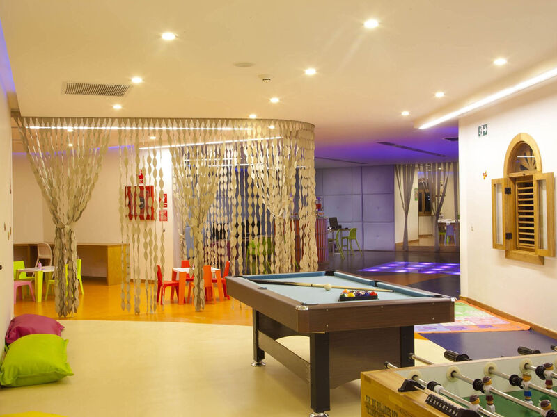 Grand Palladium Palace Resort Spa &Amp; Casino