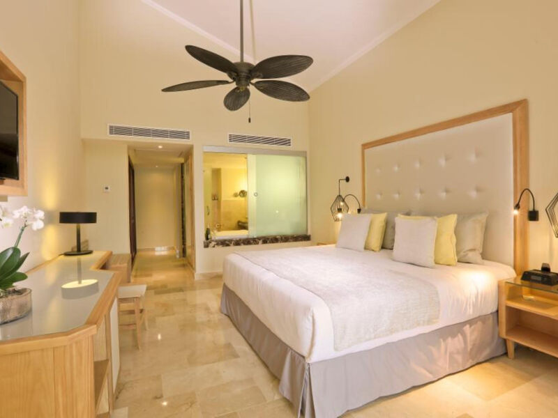 Grand Palladium Palace Resort Spa &Amp; Casino