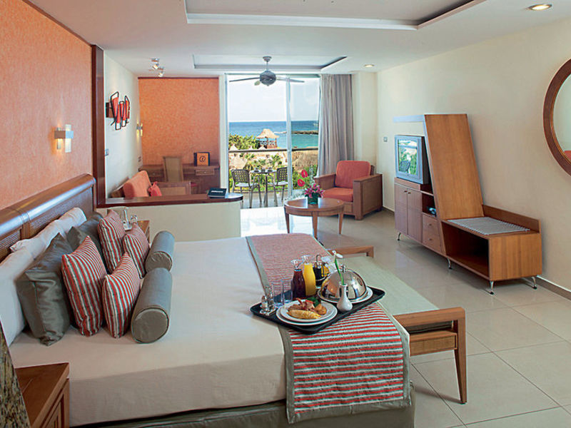 Grand Sirenis Riviera Maya