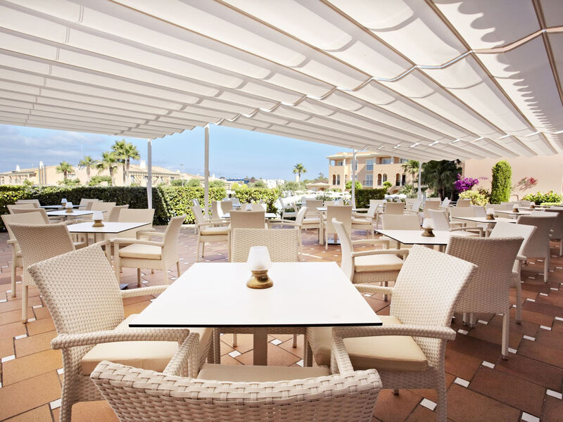 Grupotel Macarella Suites &Amp; Spa