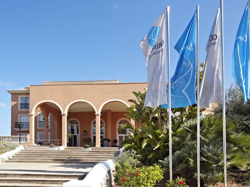 Grupotel Macarella Suites &Amp; Spa