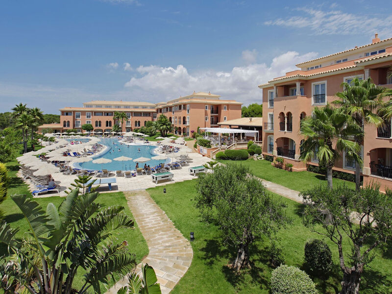 Grupotel Macarella Suites &Amp; Spa