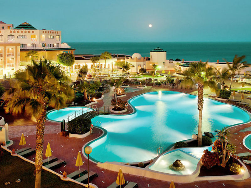 H 10 Playa Esmeralda