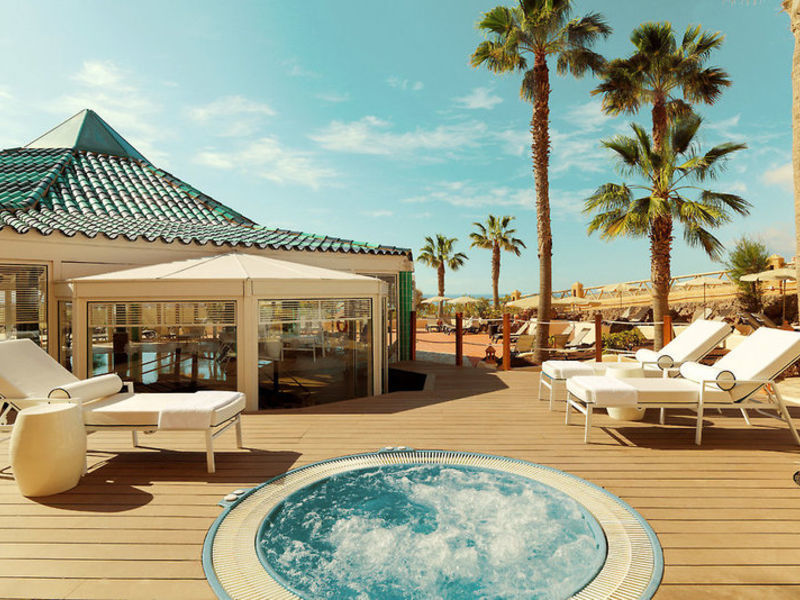 H 10 Playa Esmeralda