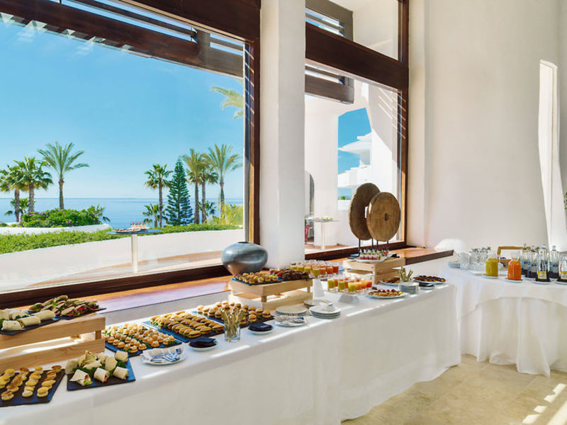 H10 Estepona Palace