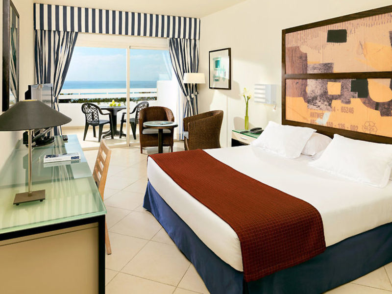 H10 Estepona Palace