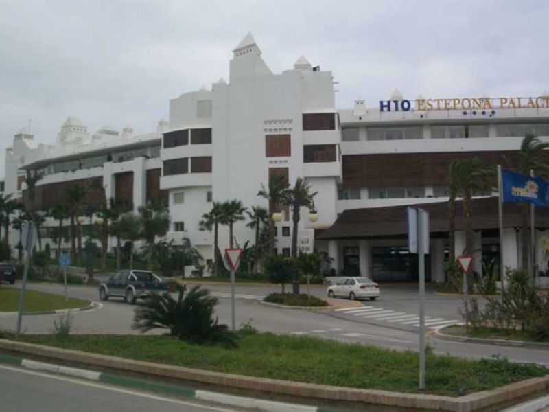 H10 Estepona Palace
