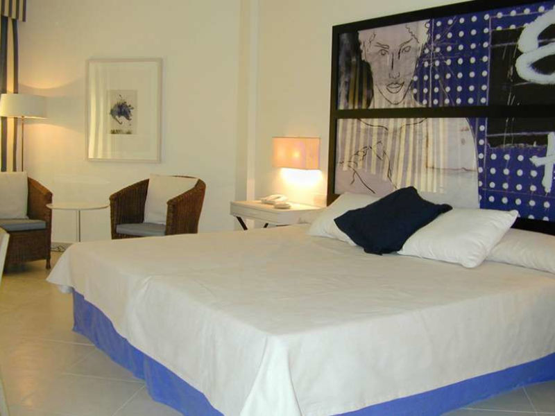H10 Estepona Palace