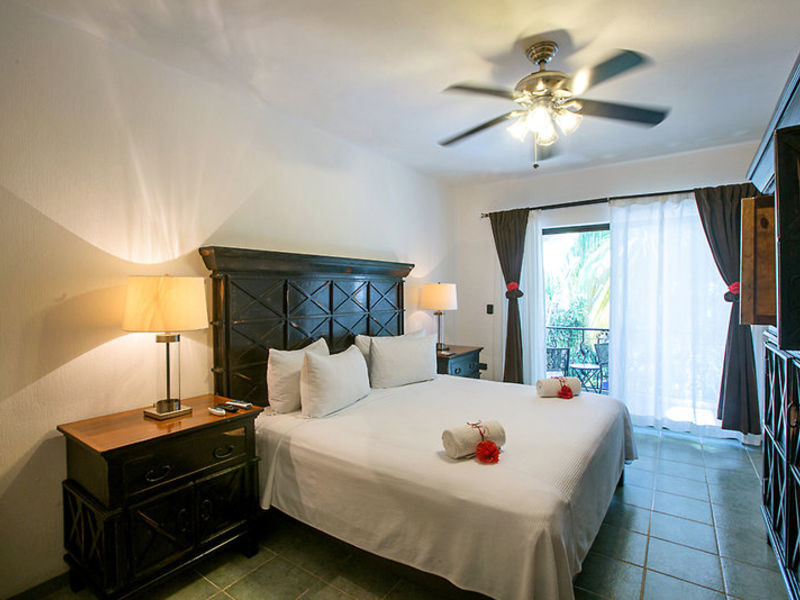 Hacienda Paradise Boutique Htl