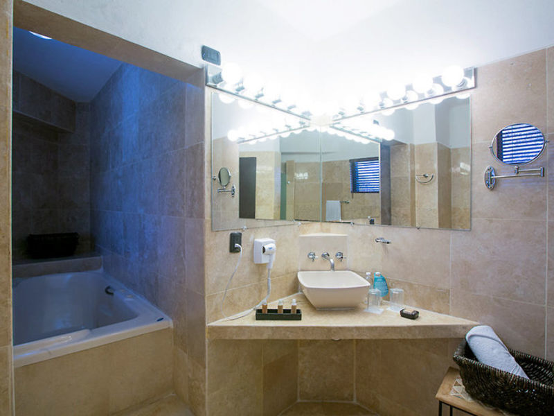 Hacienda Paradise Boutique Htl