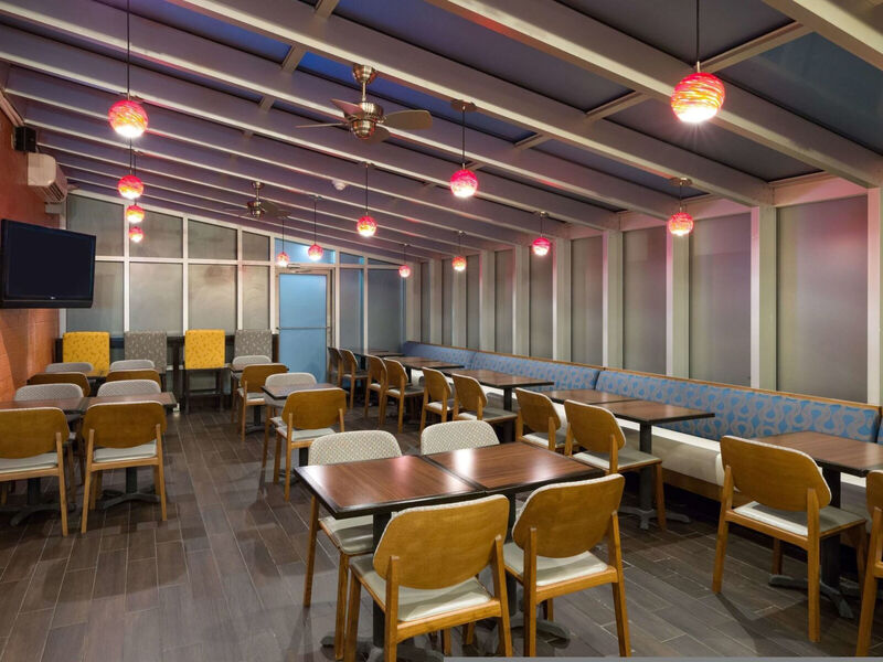 Hampton Inn Manhattan-Times Square South