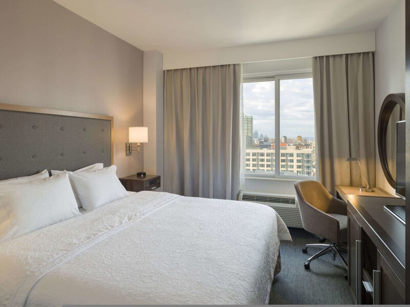 Hampton Inn Manhattan-Times Square South