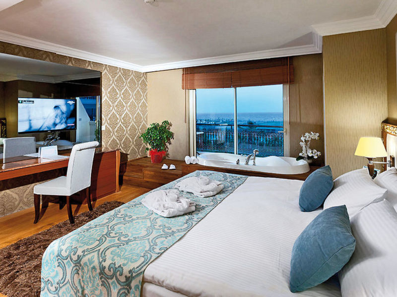Heaven Beach Luxury Resor
