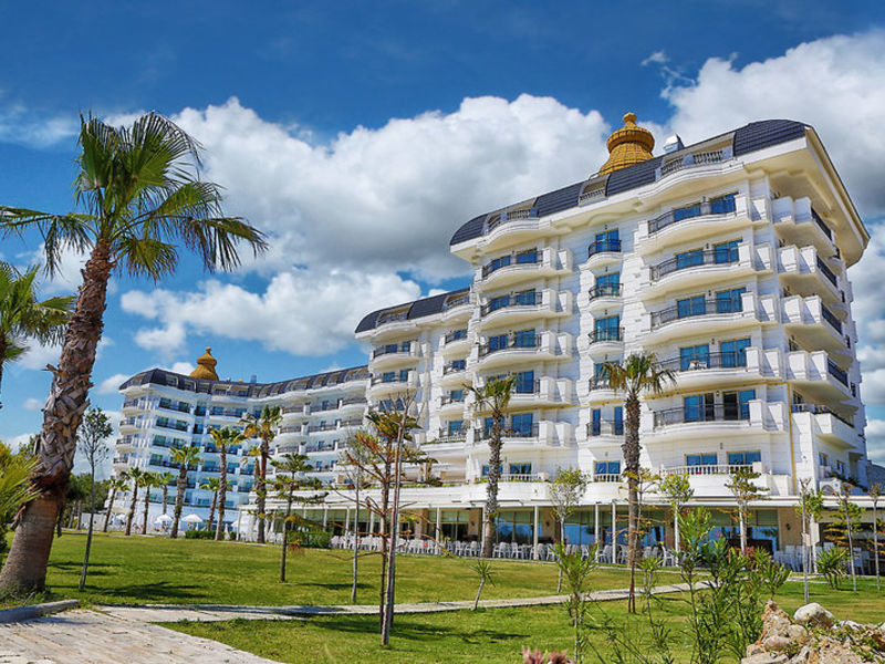 Heaven Beach Luxury Resor