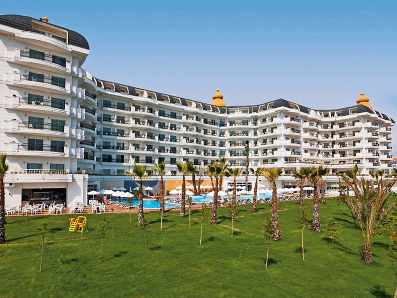 Heaven Beach Luxury Resor