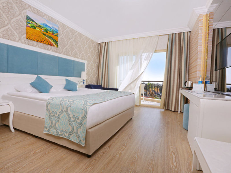 Heaven Beach Luxury Resor