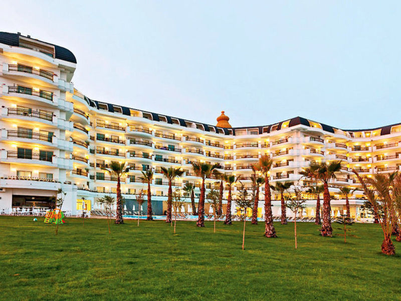 Heaven Beach Luxury Resort