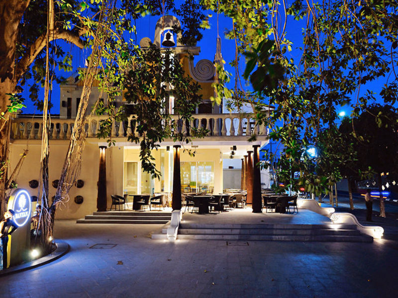 Heritance Negombo