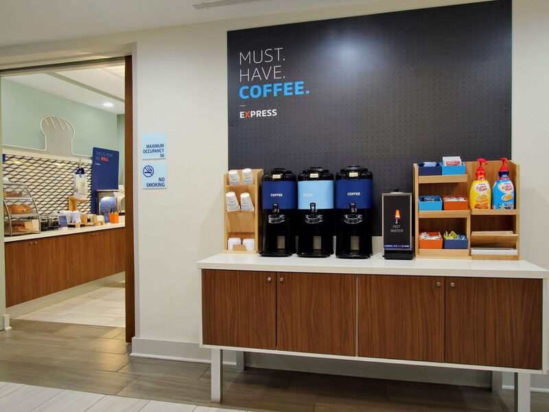 Holiday Inn Express Manhattan Midtown West