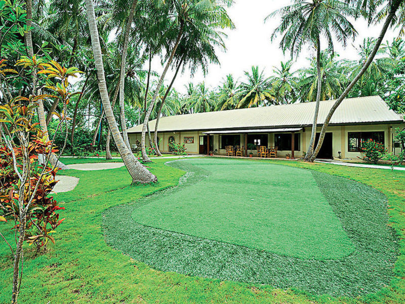 Holiday Island Resort & Spa