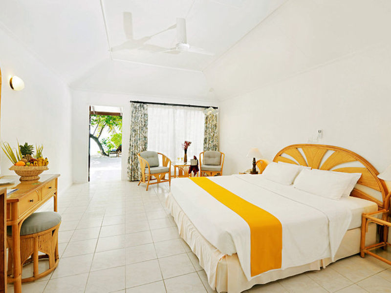 Holiday Island Resort & Spa