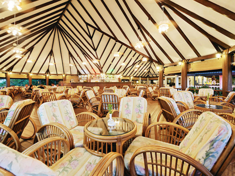 Holiday Island Resort & Spa