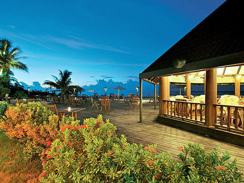 Holiday Island Resort & Spa