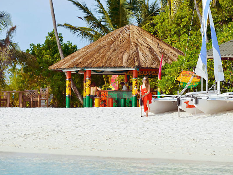 Holiday Island Resort & Spa