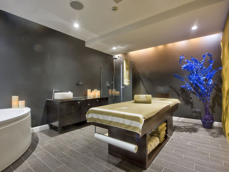 Holm Hotel &Amp; Spa