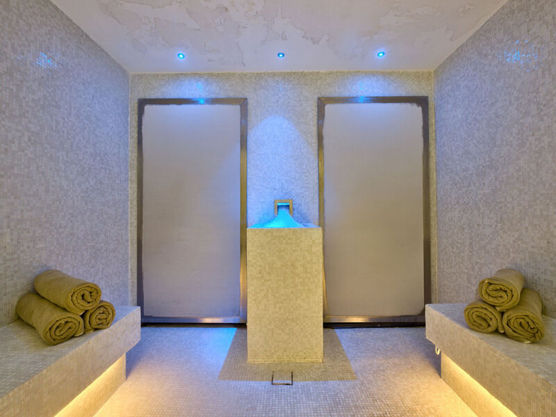 Holm Hotel &Amp; Spa