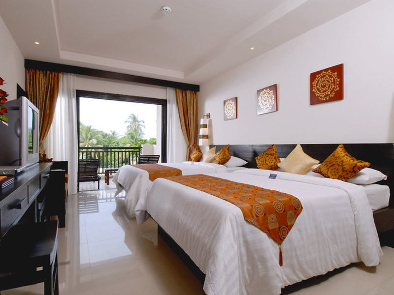 Horizon Karon Beach Resort & Spa