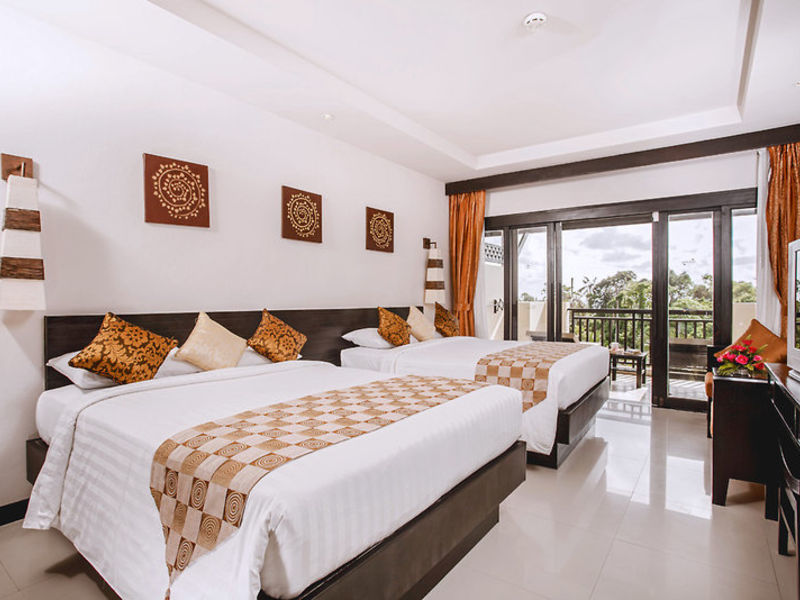Horizon Karon Beach Resort & Spa