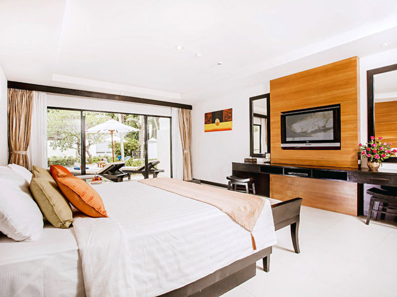 Horizon Karon Beach Resort & Spa