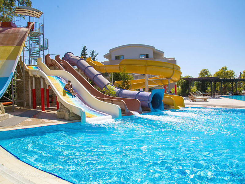 Horus Paradise Luxury Res & Club