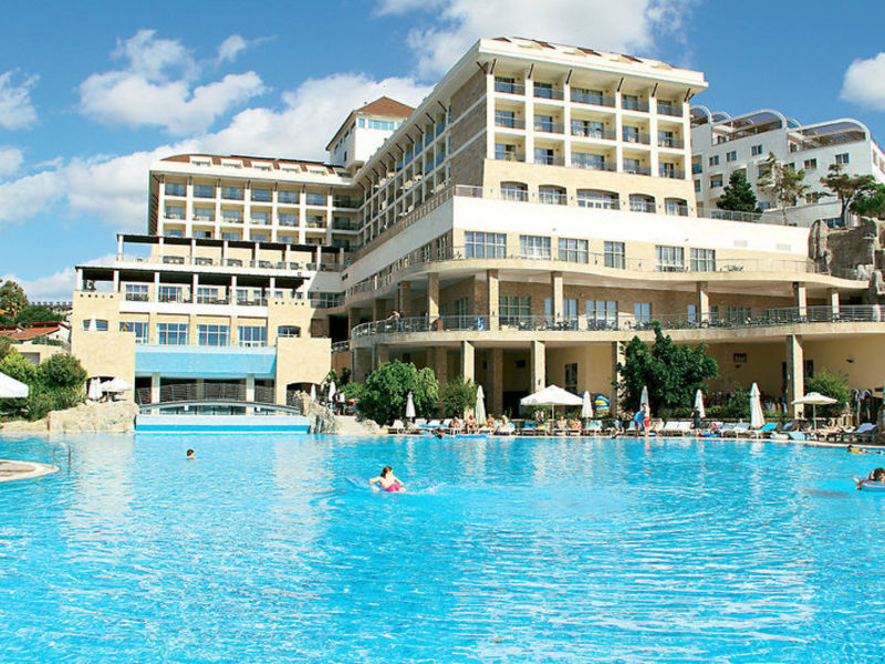 Horus Paradise Luxury Res & Club