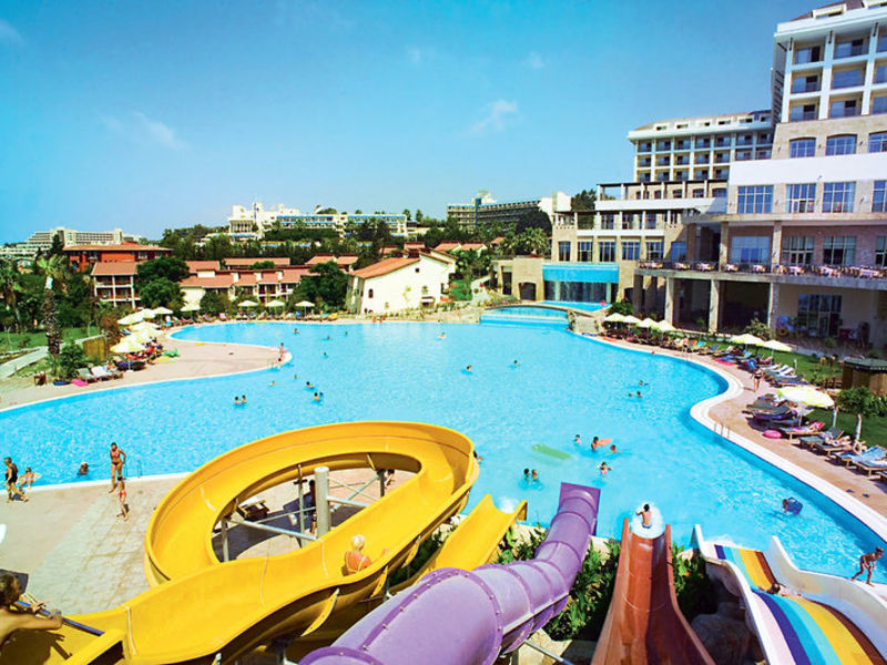 Horus Paradise Luxury Res & Club