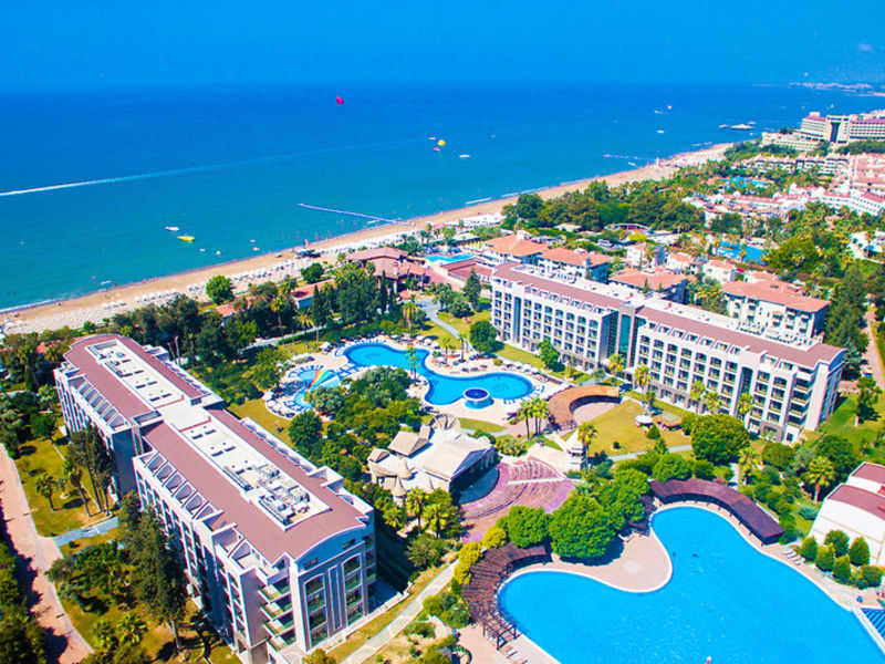 Horus Paradise Luxury Res & Club