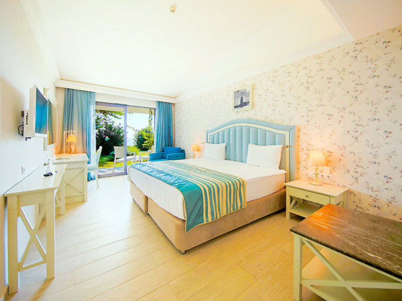 Horus Paradise Luxury Res & Club