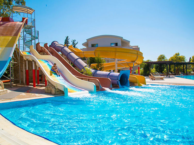 Horus Paradise Luxury Res & Club