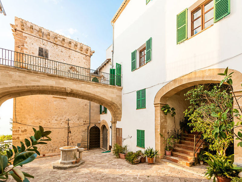 Hostal Baronia