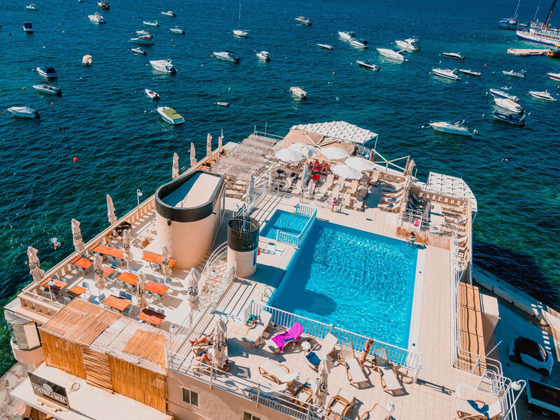 Hotel Gillieru Harbour