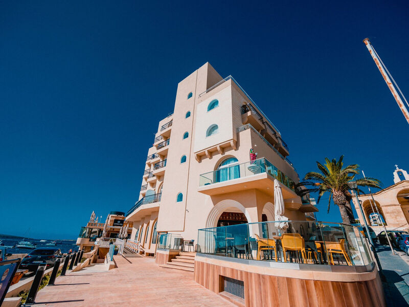 Hotel Gillieru Harbour