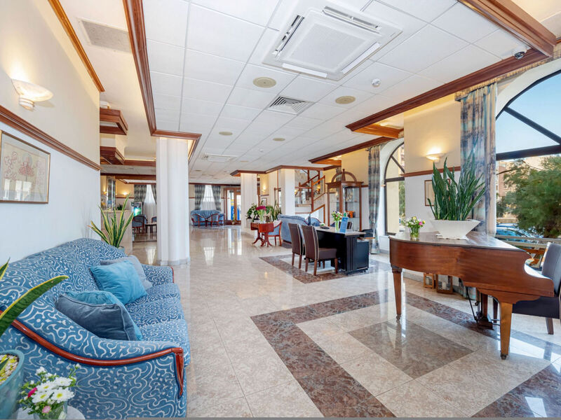 Hotel Gillieru Harbour