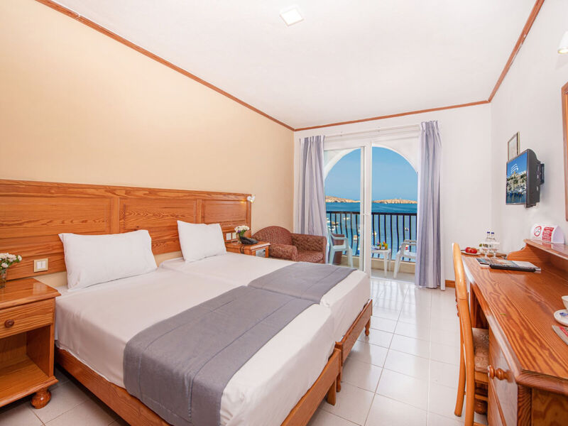 Hotel Gillieru Harbour