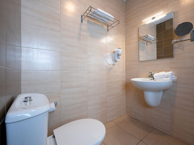 Hotel Gillieru Harbour