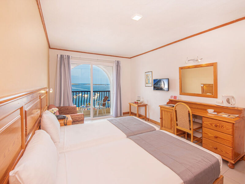 Hotel Gillieru Harbour