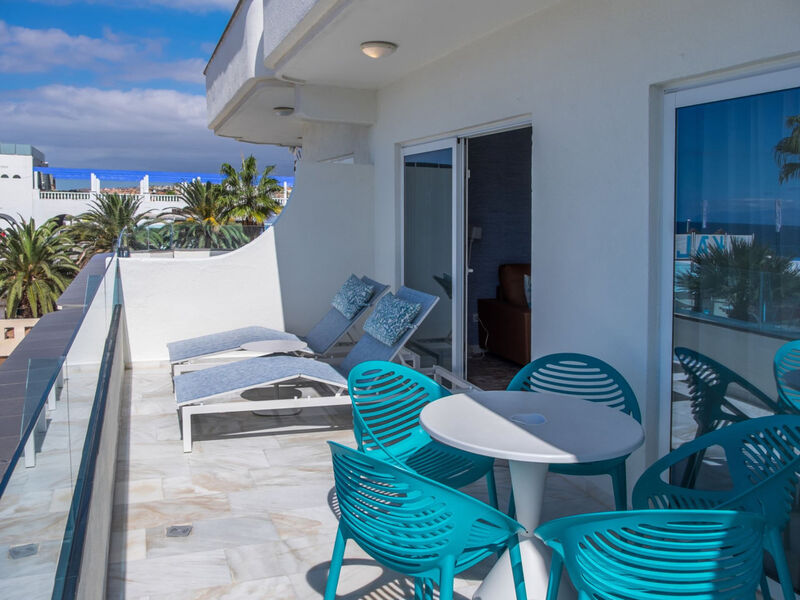 Hovima La Pinta Beachfront Family